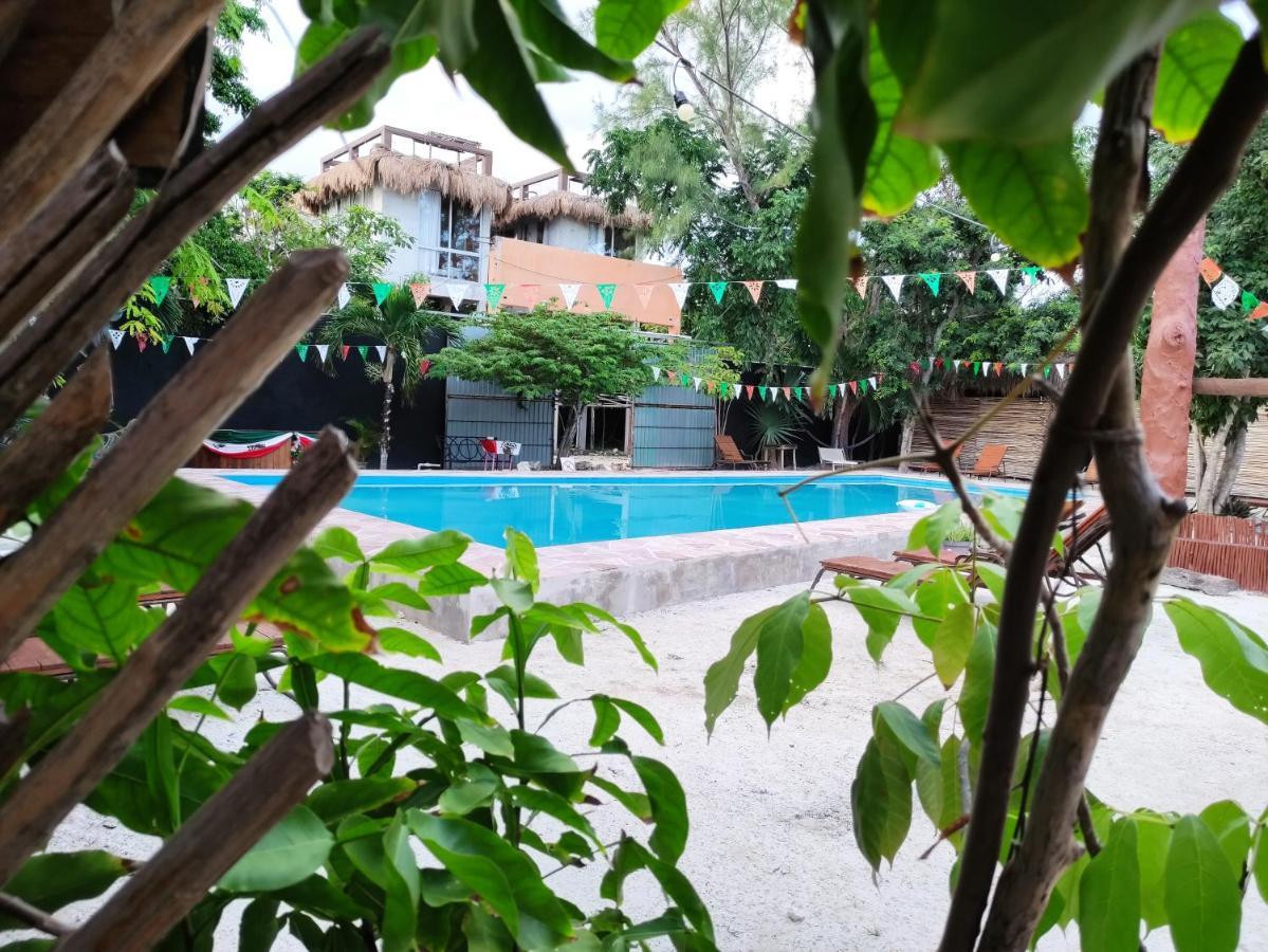 טולום The All Inclusive Hostel - Food, Drinks And Transportation To The Beach And Cenotes מראה חיצוני תמונה