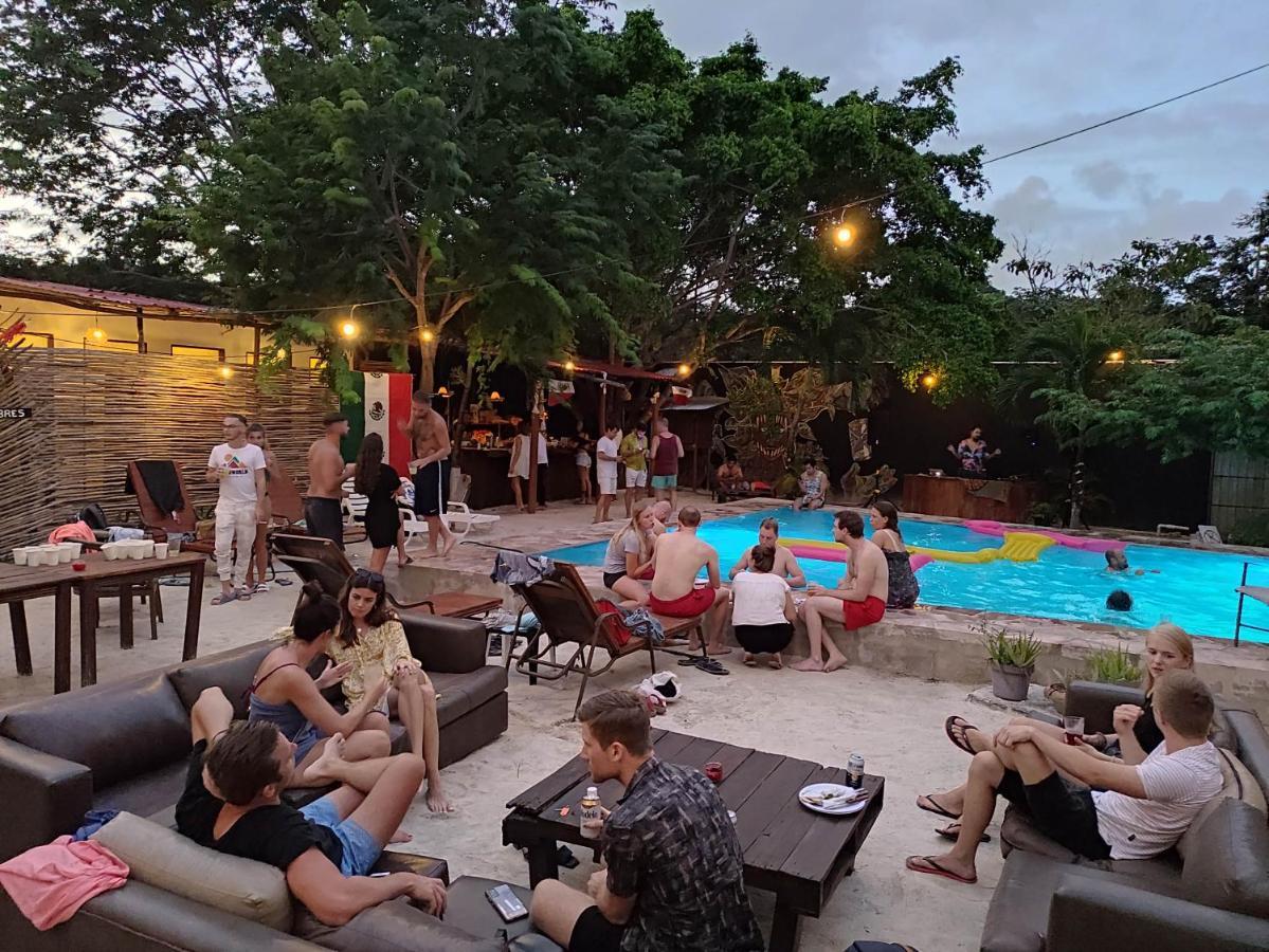 טולום The All Inclusive Hostel - Food, Drinks And Transportation To The Beach And Cenotes מראה חיצוני תמונה