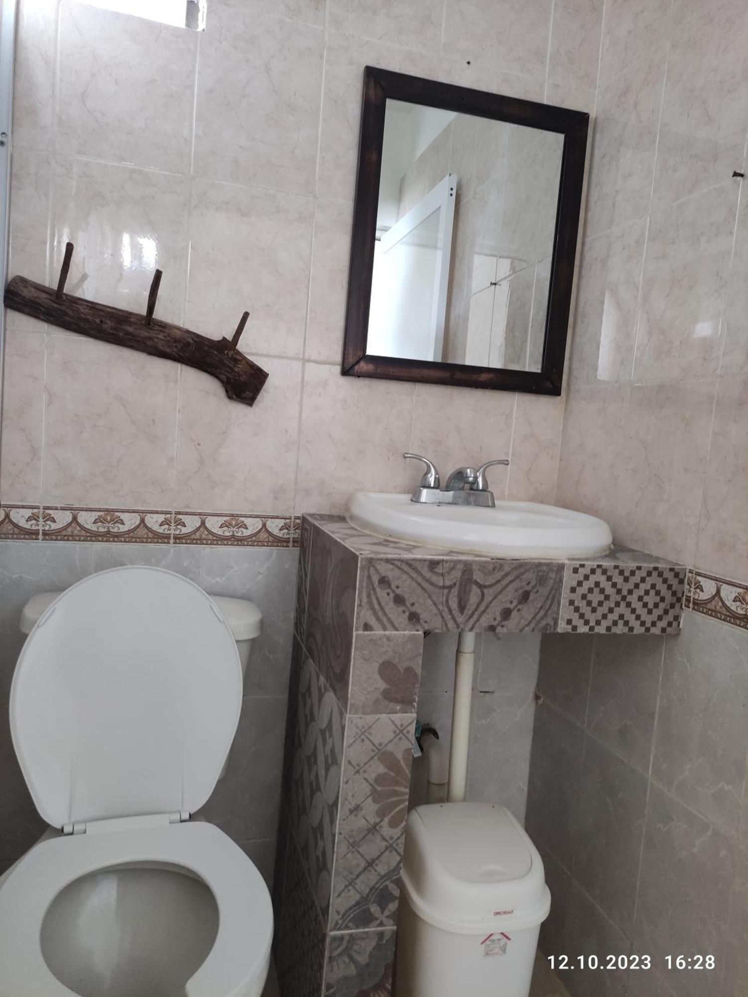טולום The All Inclusive Hostel - Food, Drinks And Transportation To The Beach And Cenotes חדר תמונה