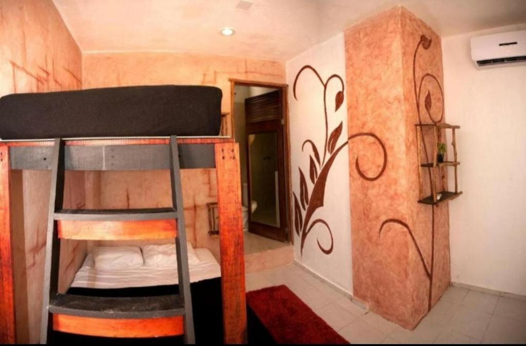 טולום The All Inclusive Hostel - Food, Drinks And Transportation To The Beach And Cenotes מראה חיצוני תמונה